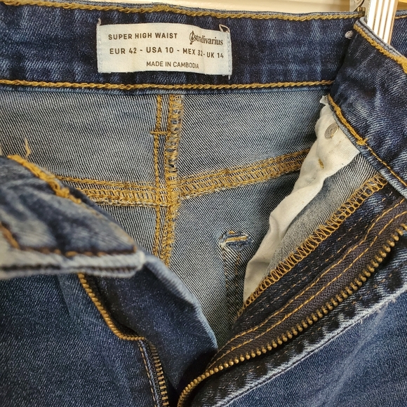 Super High Waisted Denim - Picture 5 of 5